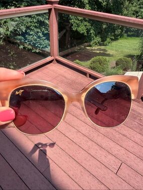 Maui Jim Mauve Cat-Eye Sunglasses with Gradient Pink Lenses